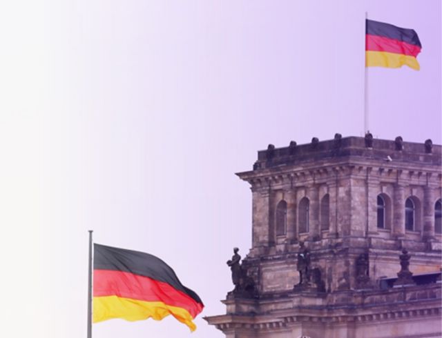 Flaggen auf Reichstagsgebäude