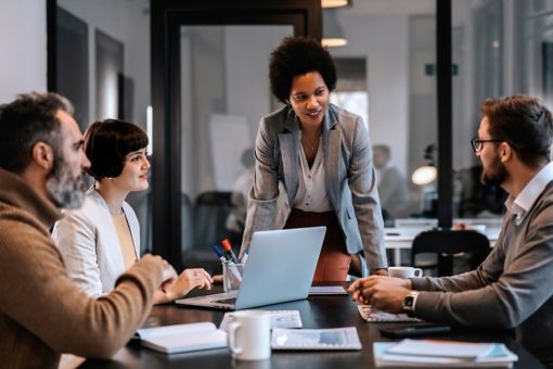 People are discussing in a meeting