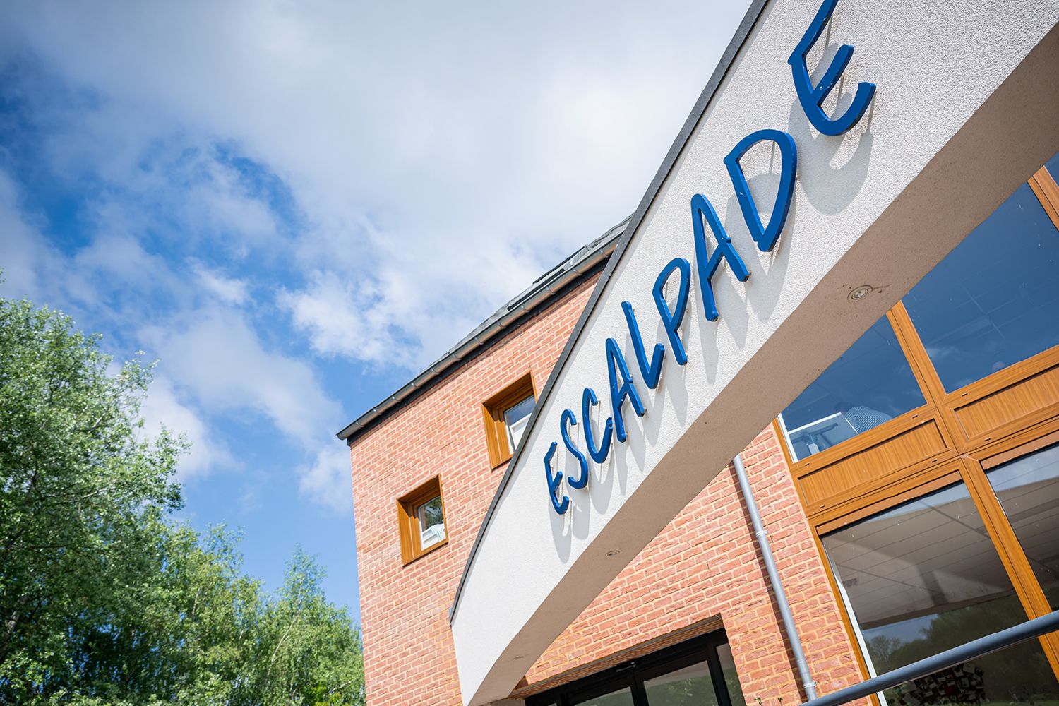 the exterior building of Escalpade