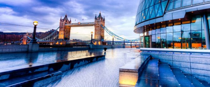 London Tower Bridge und City Hall