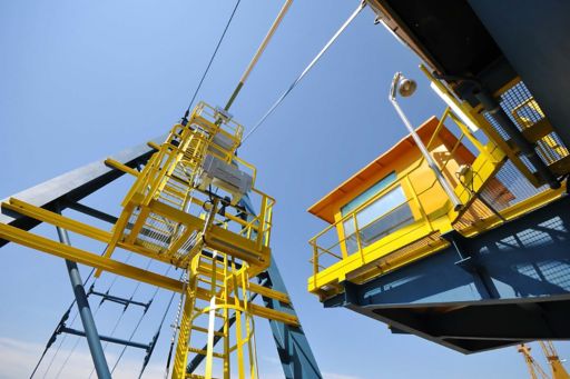 Raising the bar: manufacturing smart equipment – Invest in Hangzhou: Modern equipment manufacturing (2013)