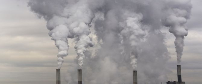 coal burning power plant with pollution
