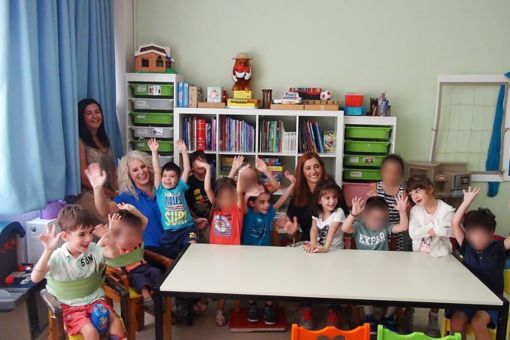 children-in-classroom