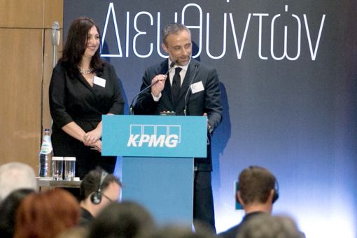 Φώτο 6: Γιάννης Καλαφατάς, Γενικός Διευθυντής Οικονομικών Υπηρεσιών, ΜΥΤΙΛΗΝΑΙΟΣ-Βίκυ Βασιλειάδου, Προϊστάμενη Συνεχούς Προόδου και Διαχείρισης Συστημάτων Ασφάλειας, Περιβάλλοντος, Ποιότητας και Χημείου, ΑτΕ.