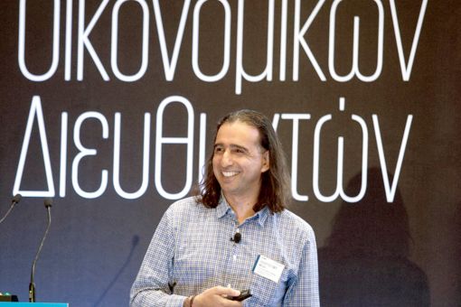 Φώτο 4: Ο Νικόλας Παπαχρυσοστόμου αφηγείται το ταξίδι της ζωής του