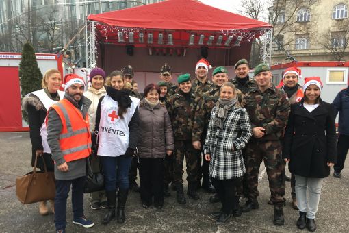 MikulásGyári önkéntes munka a KPMG-nél