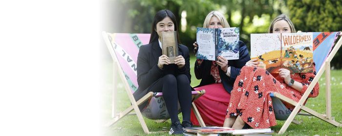 Shi Lei Chen, Reading Hero 2023, with Partner Maria Flannery and Karina Howley KPMG