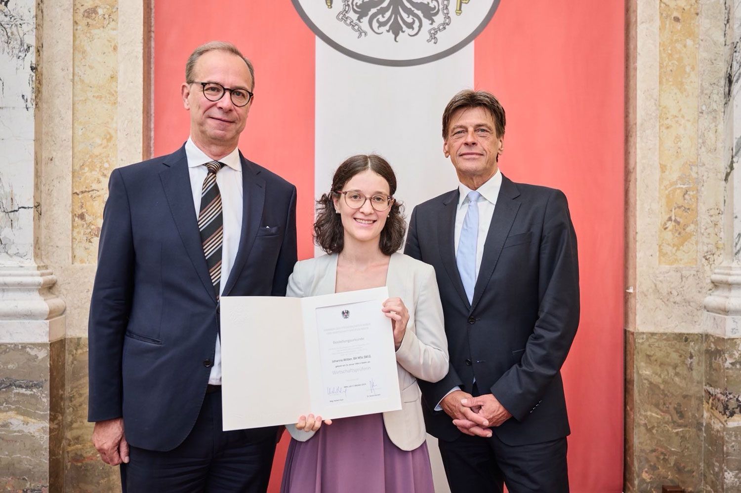 Johanna Wöber bei der Bestellung zur Wirtschaftsprüferin