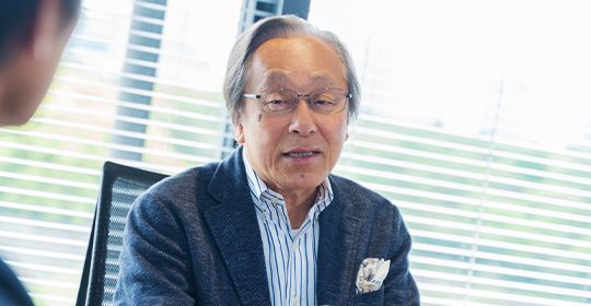 対談写真_一橋大学・武蔵野大学 山内氏