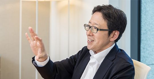 写真_KPMG　足立