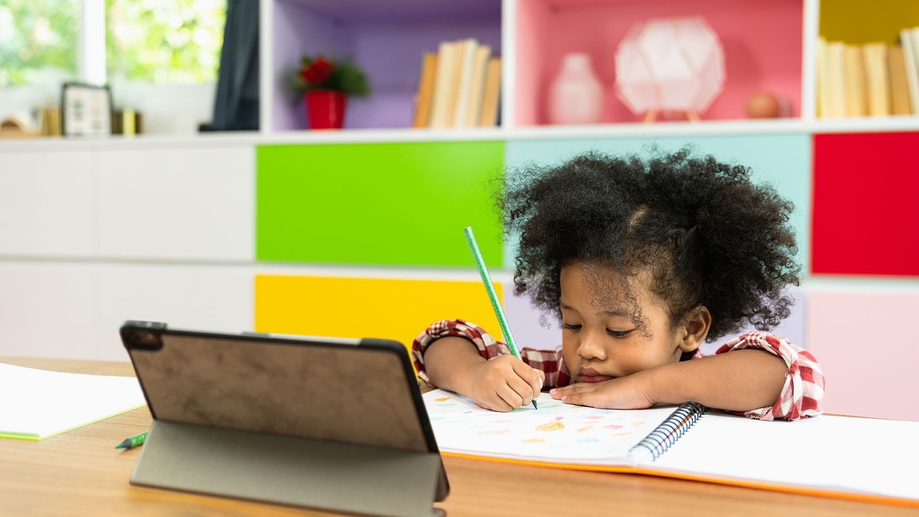 Young child online learning using digital tablet