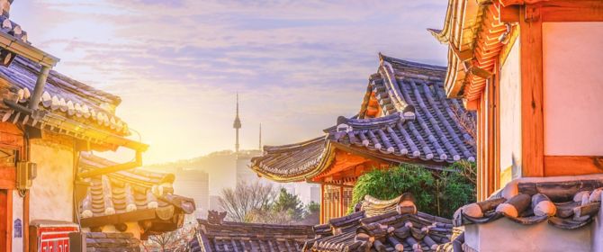 korean-brick-houses-with-wooden-sloping-roof-during-sunset