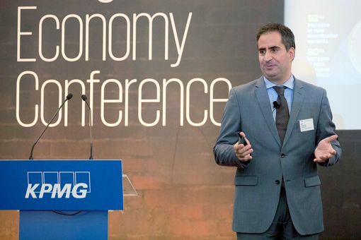 Ηλίας Χάτζος.