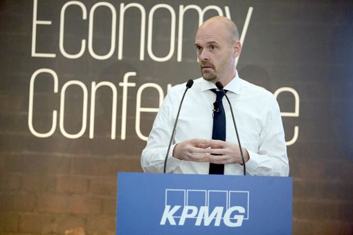 Στιγμιότυπο από την ομιλία του Henrik Von Scheel.