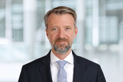 Dr. Matthias Henke