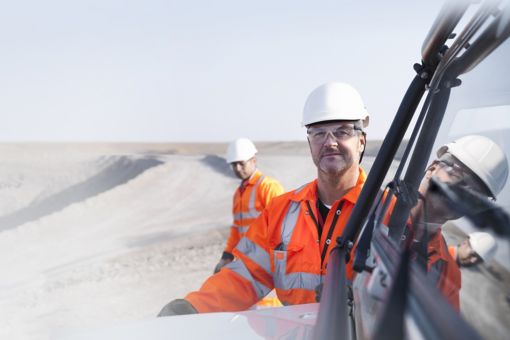 Opencast coal miners in efficiently operating mining business