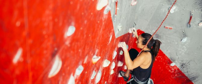climber woman wall