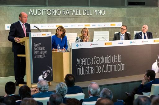 Luis de Guindos presenta la Agenda Sectorial de la Industria de Automoción