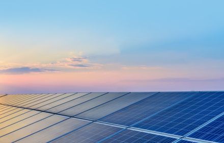 Solar panels decarbonisation