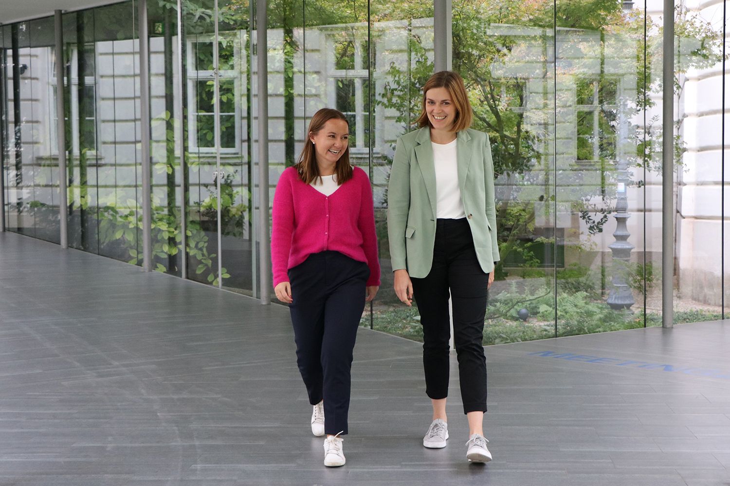 WOW@KPMG: Sophie und Sarah 