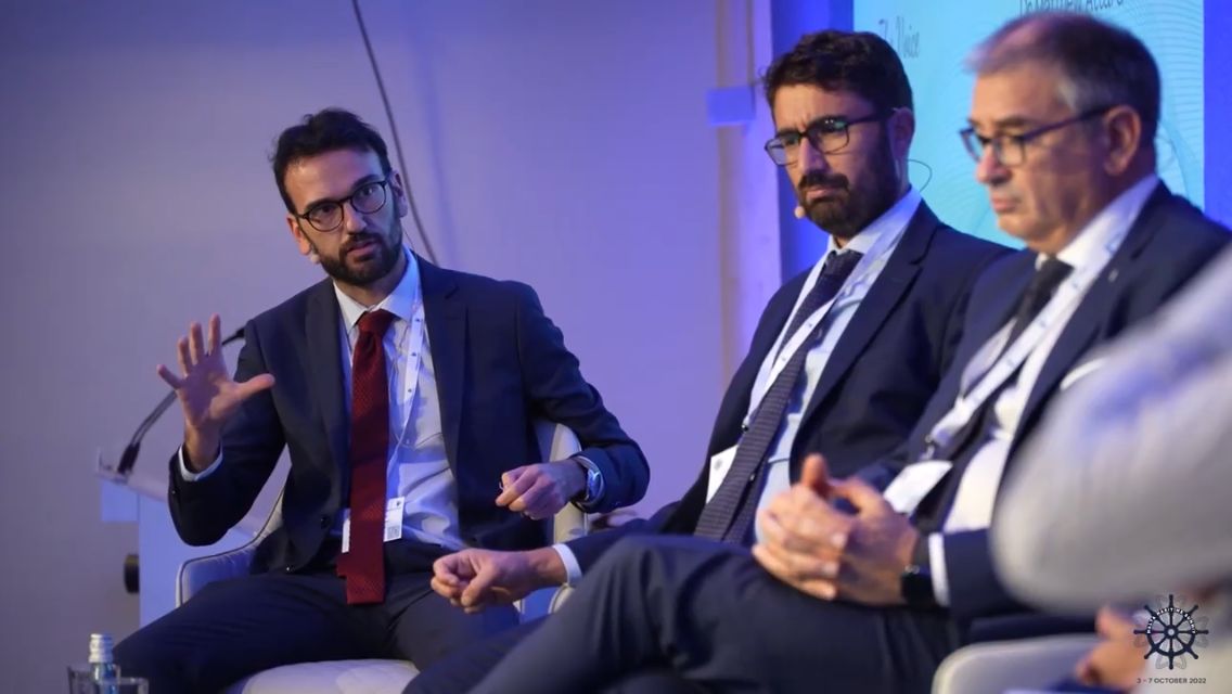 Stephan Piazza moderating panel at Malta Maritime Summit 2022