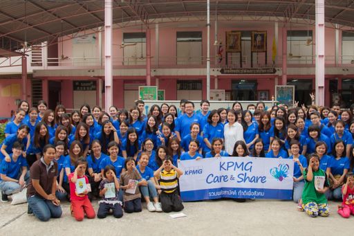 KPMG in Thailand’s staff joined forces to give back to communities