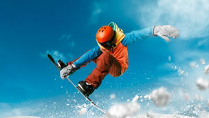 Snowboarder