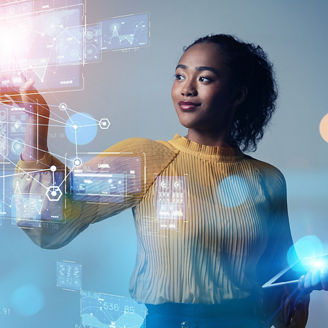 Vrouw die boekhouding op een digital dashboard doet