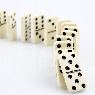 domino stones
