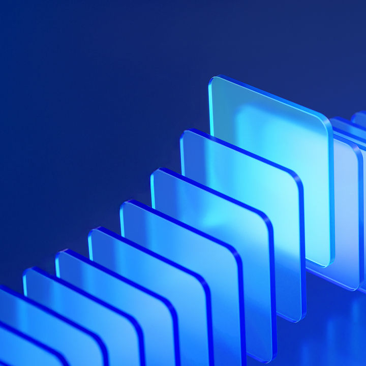 Dominosteine aus Glas