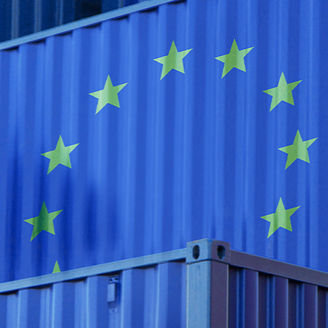 Container mit EU-Sternen