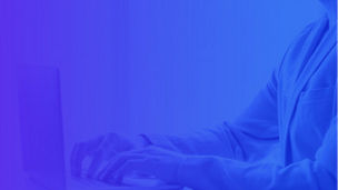 Pessoa no computador