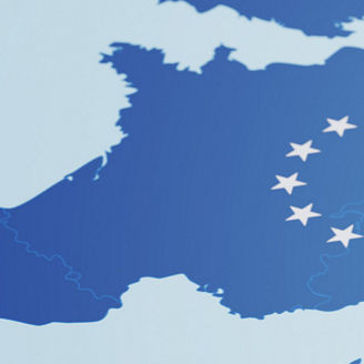 Europa mit Containern mit chniesischer Flagge