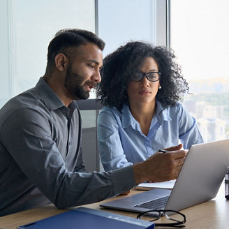 people-reading-on-tablet