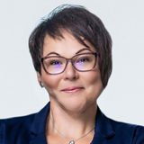 Zsuzsanna Csáki