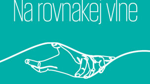 zena s mobilom na bicykli