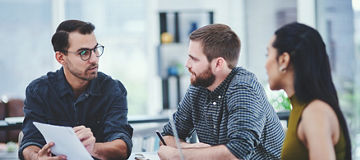 people-discussing