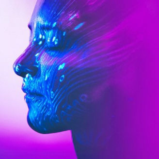 Frauengesicht mit Projektion