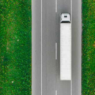 LKW auf Straße