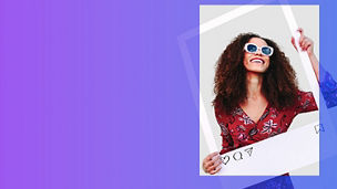 Frau posiert für Foto