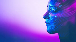 Frauenprofil auf rosa, lila, blau