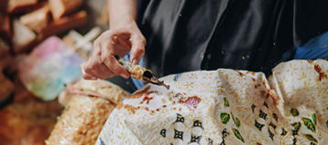 Batik tulis hand drawing