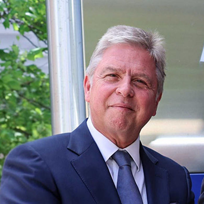 Ian Hyland