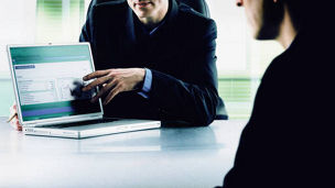 モダンオフィスビル群