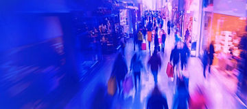 motion-movement-in-a-retail-store