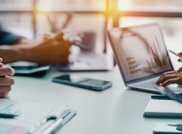 Japanese alt text: 国際秩序と利益