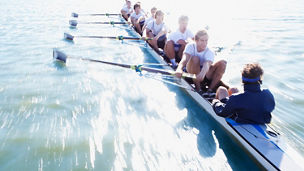 ISG canoe team rowing