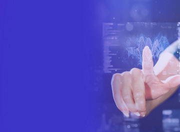 未来的なディスプレイを使用するひとTOP