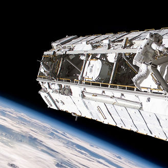 Japanese alt text：宇宙・防衛