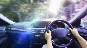 Japanese alt text: ハンドルを離す社会：データが織りなすモビリティ保険革命